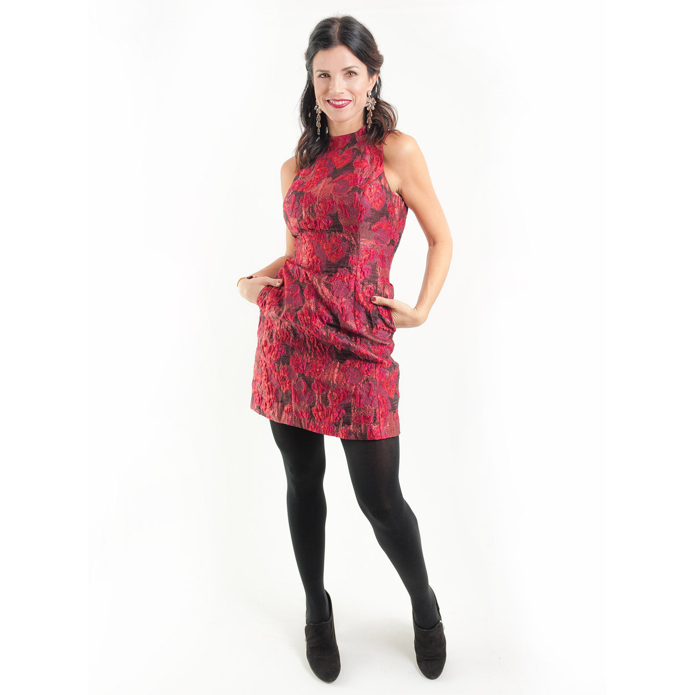 How To Choose The Hosiery for Your Holiday Outfit